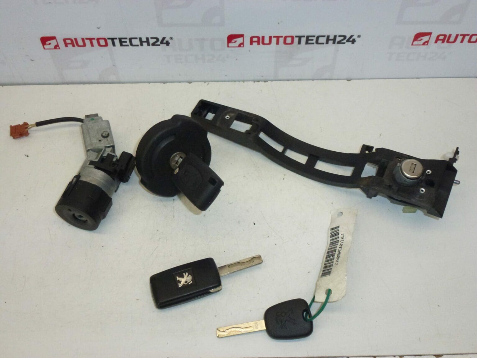 Set Of Locks Keys Peugeot Kf Kg Autotech Eu