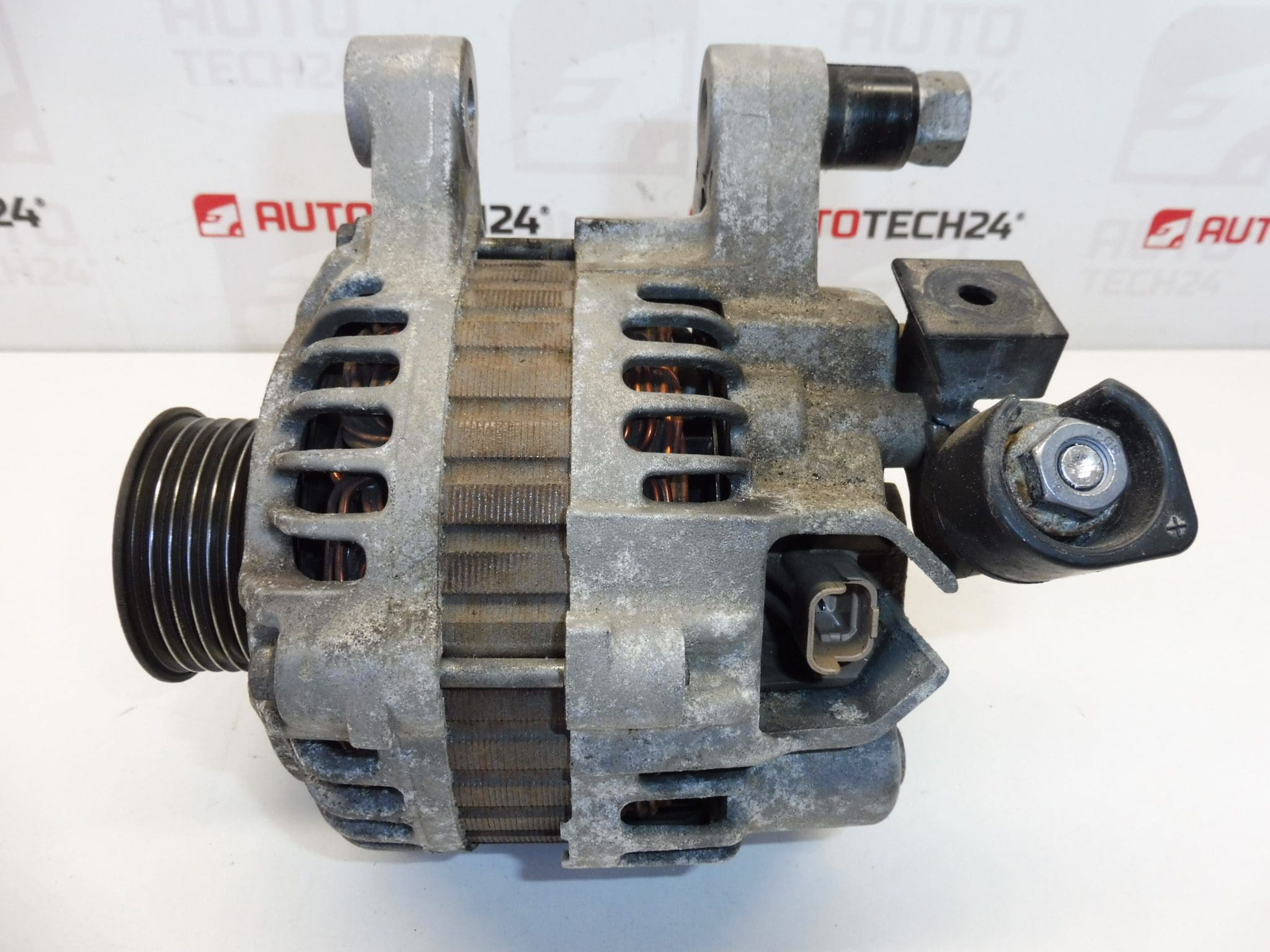 Alternator Mitsubishi CL7 Citroën Peugeot 9638275880 | AUTOTECH24.EU