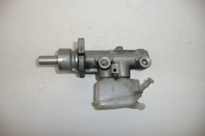 Brake cylinder Bosch Citroën Xsara Picasso 221710