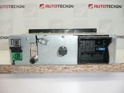 Citroën Peugeot RT3-N2 96632911YW car radio